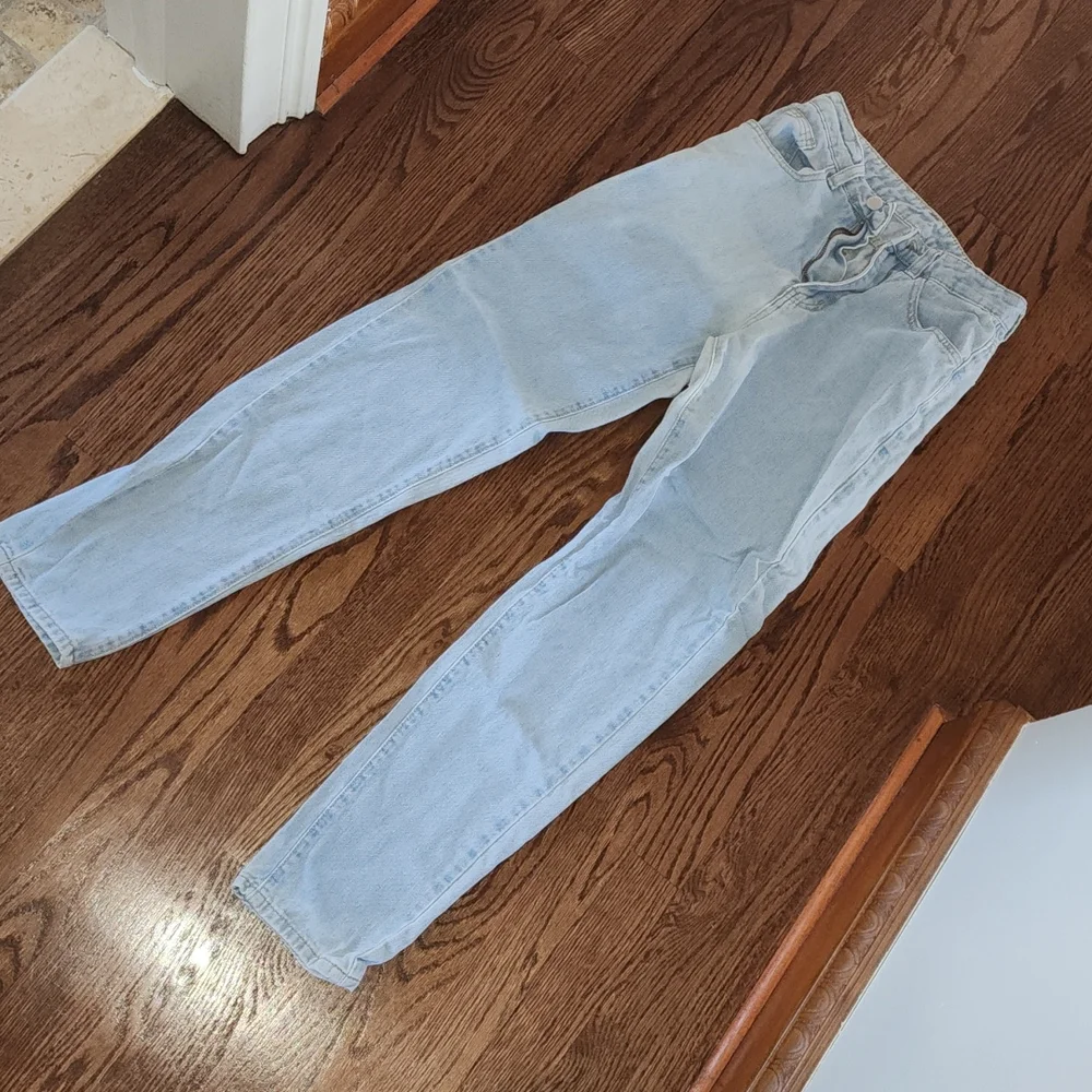 High Rise "Mom" Jeans - Picture 2 of 7